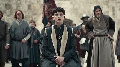 Esta noche en Netflix: Timothée Chalamet se enfrenta a Robert Pattinson en esta película histórica que me recuerda a 'Game of Thrones' noticias imagen