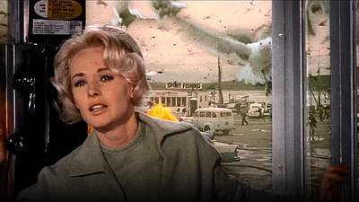 Esta noche en Max: Se utilizaron más de 25 mil aves vivas y es una de las mejores películas de terror de todos los tiempos noticias imagen