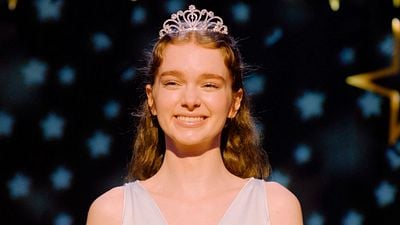Mike Flanagan confirma que existirán conexiones entre la nueva serie de ‘Carrie’ y el nuevo universo de La Torre Oscura de Stephen King noticias imagen