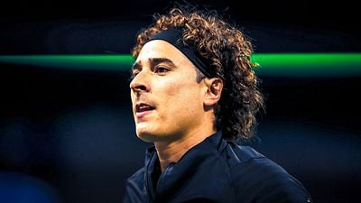 Niños reaccionan al penal atajado de Memo Ochoa en Qatar 2022 noticias imagen