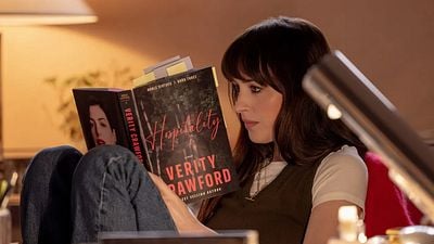 Dakota Johnson y Anne Hathaway se adentran en un oscuro secreto en 'Verity: La sombra de un engaño' noticias imagen