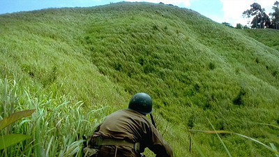Es una de las 10 películas de guerra que hay que ver en la vida y fue olvidada injustamente cuando se estrenó hace 25 años noticias imagen