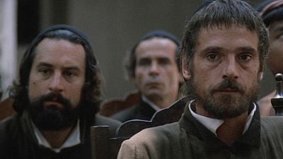 Jeremy Irons y la pésima relación que tuvo con Robert De Niro mientras filmaban este clásico del cine: ”Nos insultamos” noticias imagen