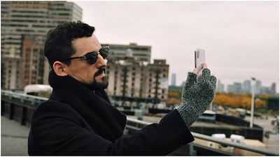 'Club de Cuervos': [VIDEO] Chava Iglesias se muda a Nueva York noticias imagen