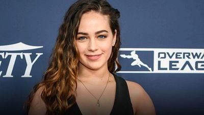 Esta celebridad que todos amamos inspiró a Mary Mouser (Cobra Kai) a convertirse en actriz noticias imagen