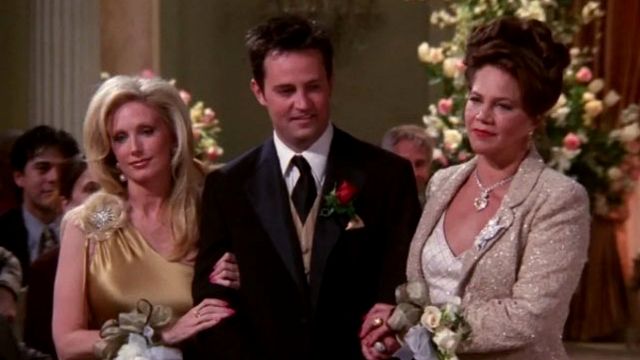 Mamá de Matthew Perry en ‘Friends’ dedica emotivo mensaje tras su muerte noticias imagen