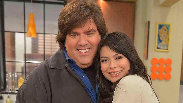 Dan Schneider demanda a los productores de ‘El lado oscuro de la fama infantil’ por difamación noticias imagen