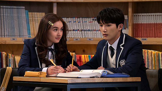 Esta escuela de 'Besos, Kitty' existe en la vida real y así puedes estudiar en ella noticias imagen