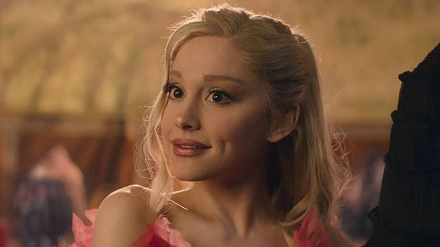 ‘Wicked’: Fans encuentran error gigantesco en el vestuario de Glinda (ni Ariana Grande se dio cuenta)