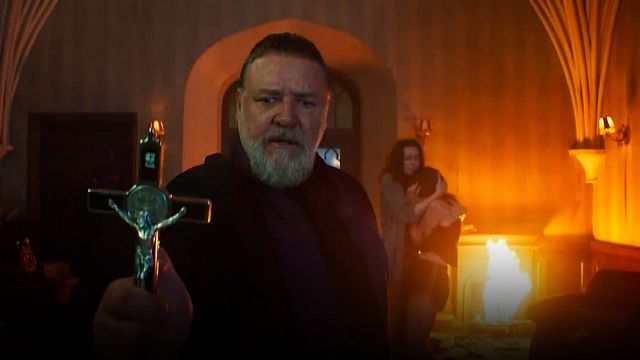 'El exorcista del Papa': Así era en la vida real el sacerdote que interpreta Russell Crowe noticias imagen