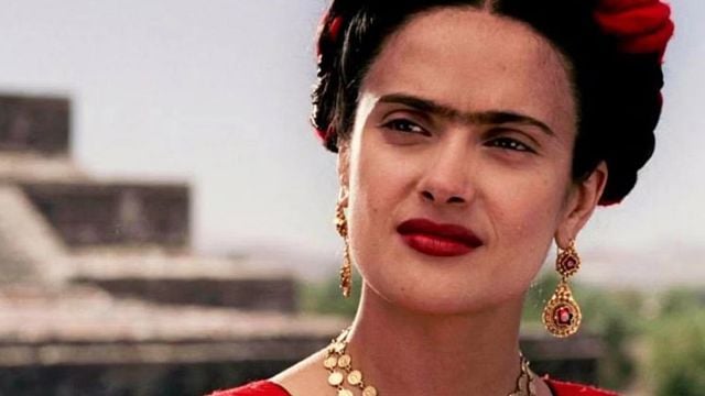 Salma Hayek, 60 años: "Pensé que retomaría el idioma en tres meses. Luego vine aquí y me di cuenta de lo verdaderamente limitado que era mi inglés, y fue aterrador" noticias imagen