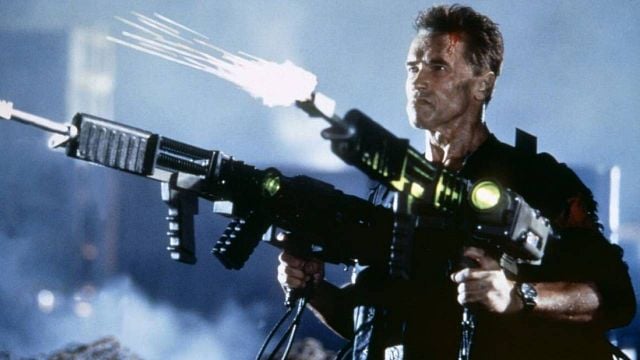 La desconocida película de Arnold Schwarzenegger que llevó a la bancarrota a su director noticias imagen