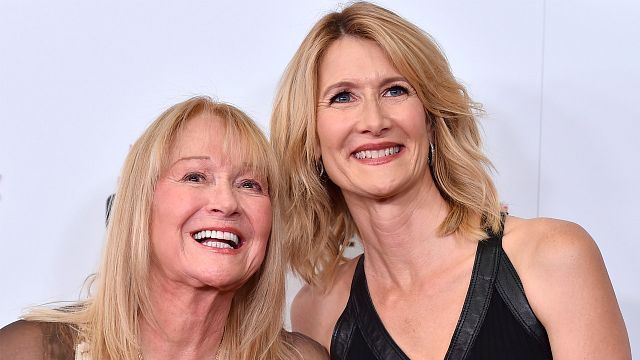 Muere la madre de actriz de ‘Jurassic Park’, así fue la emotiva despedida de Laura Dern: “Ahora vuela con los ángeles” noticias imagen