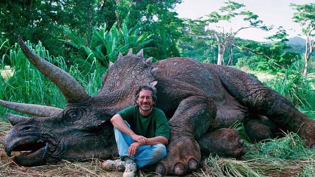 Amazon México tiene el mejor coleccionable de 'Jurassic Park' con descuento y Spielberg incluido noticias imagen