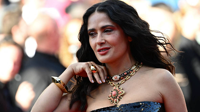 Salma Hayek revela el consejo que le dio uno de sus seres queridos para mantenerse única noticias imagen