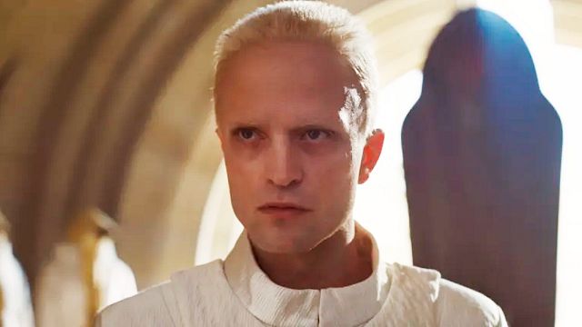 Robert Pattinson se convierte en el nuevo villano de 'Dune 3' que enfrentará a Timothée Chalamet en el épico final de la saga noticias imagen