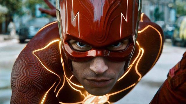 'The Flash' se burla de 'Spider-Man' e 'Indiana Jones' en nuevos promocionales para México