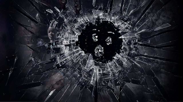 'Black Mirror': Primera imagen revela crossover de superhéroes