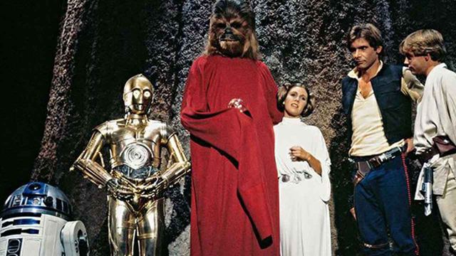 Jon Favreau quiere hacer Especial navideño de 'Star Wars'