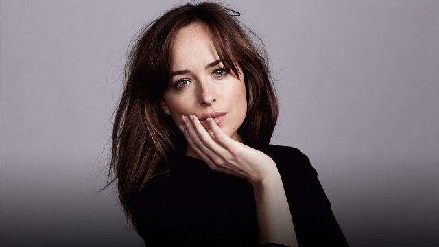 Dakota Johnson asistió al concierto de Coldplay en la Ciudad de México y estas imágenes lo prueban noticias imagen