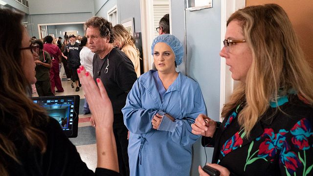 La guionista de 'Grey’s Anatomy' fingió tener cáncer para conseguir trabajo noticias imagen