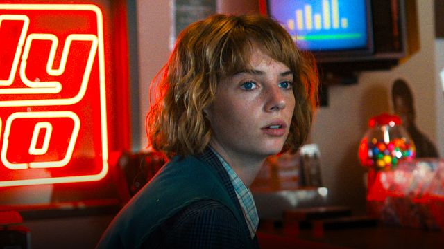 'Stranger Things': La pareja de Maya Hawke que causó controversia entre los fans por su diferencia de edad noticias imagen