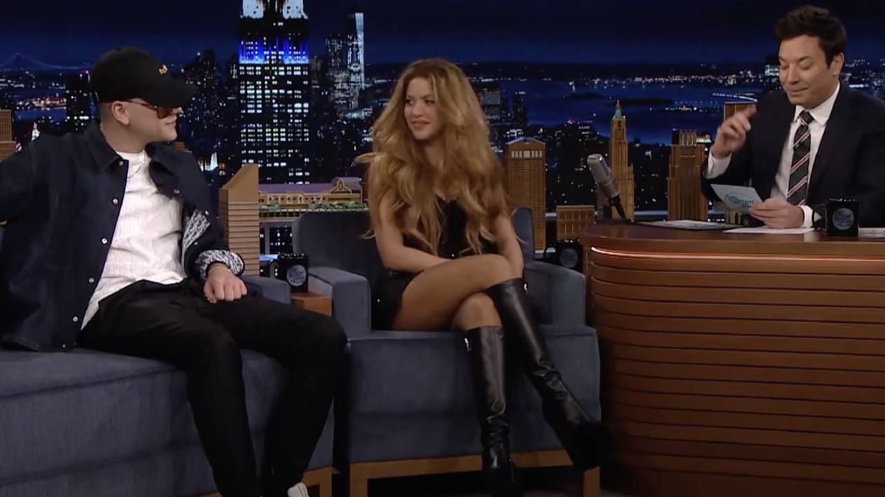 Shakira en modo Ferrari y Rolex...¡o diosa!