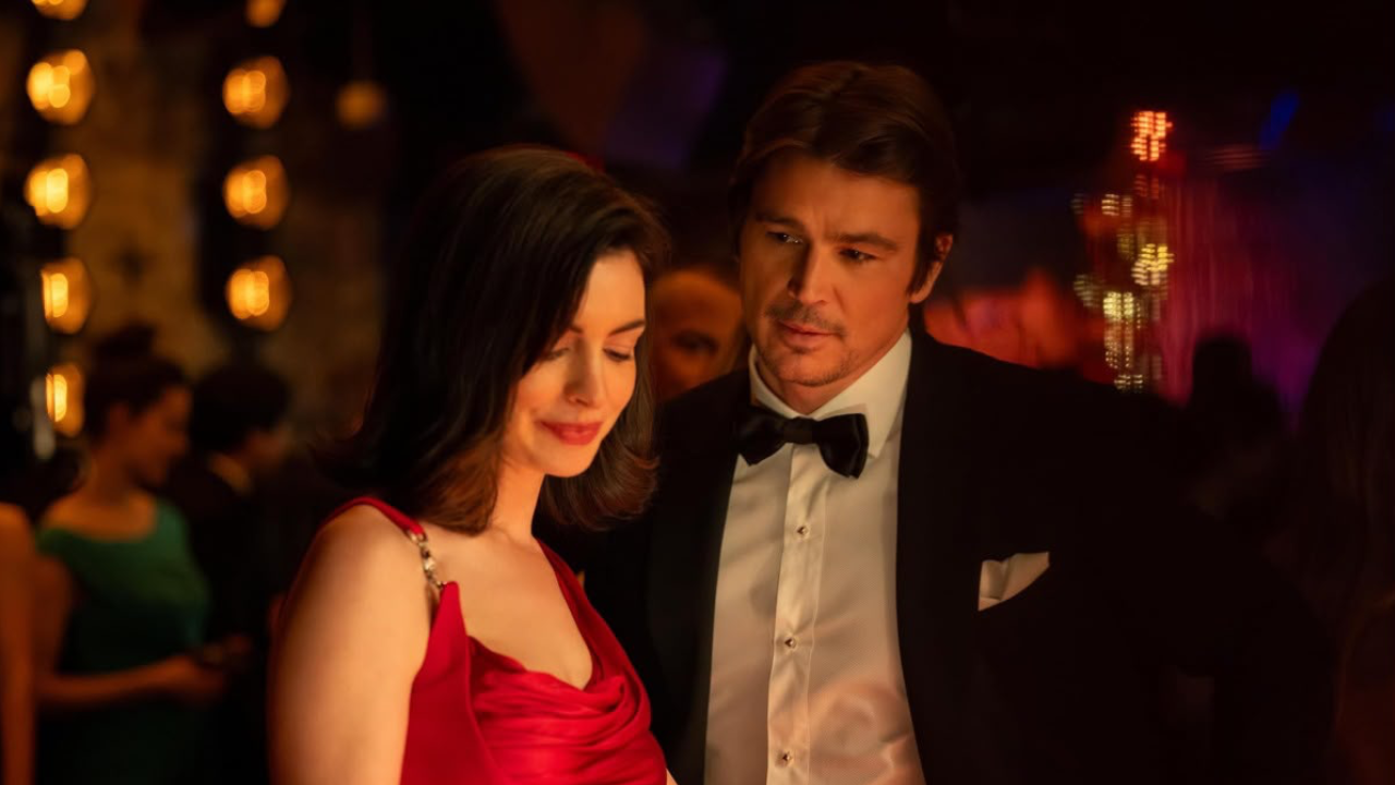 Anne Hathaway y Josh Hartnett.