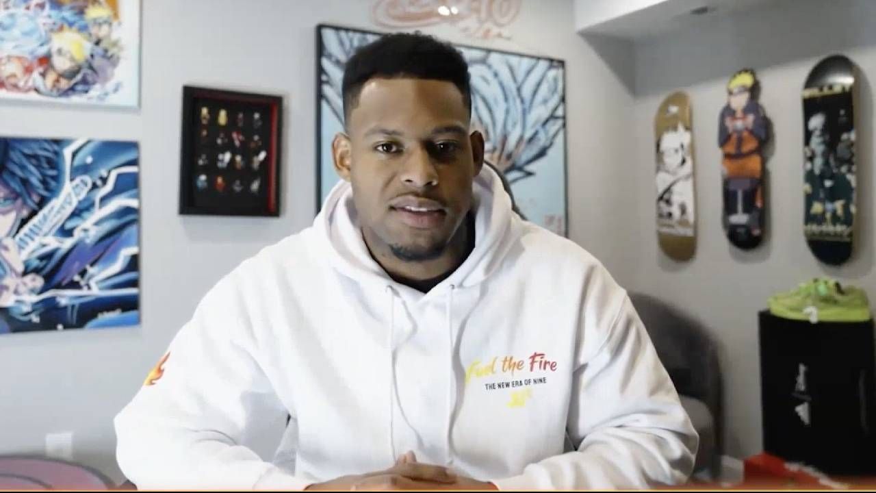 El jugador de Kansas City mostrando su amor por Naruto