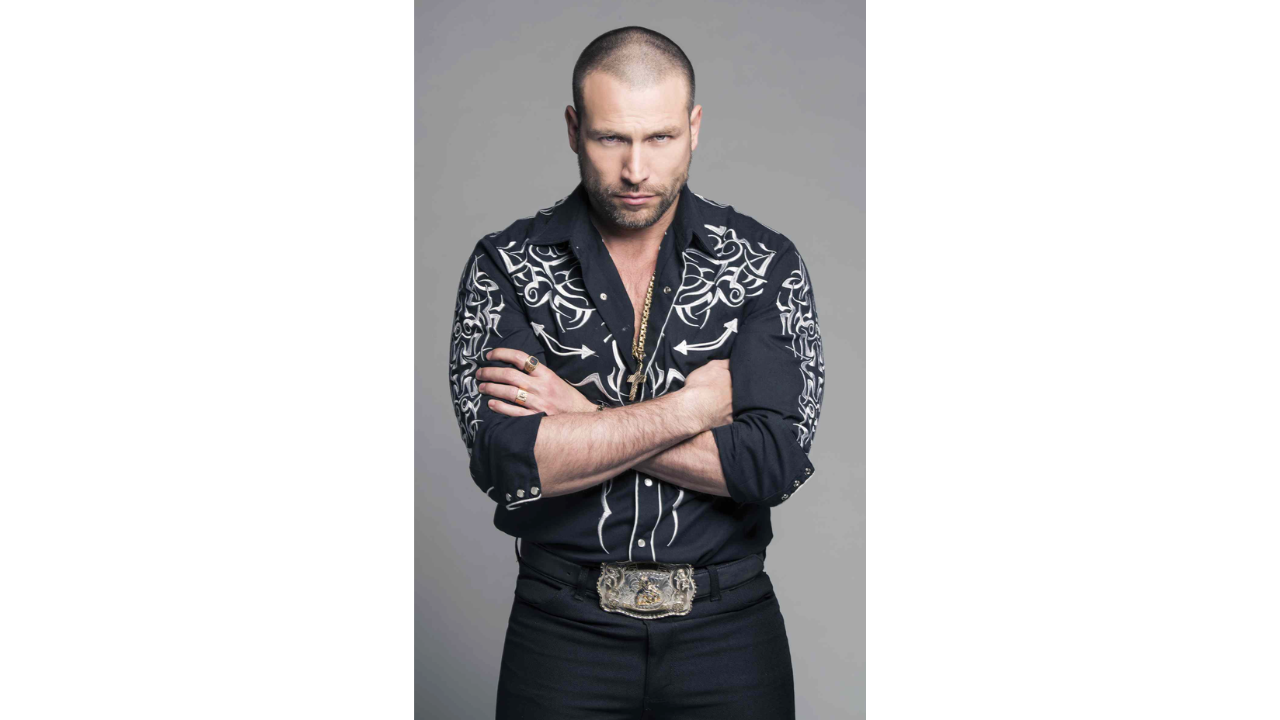 Rafael Amaya como El señor de los cielos. 