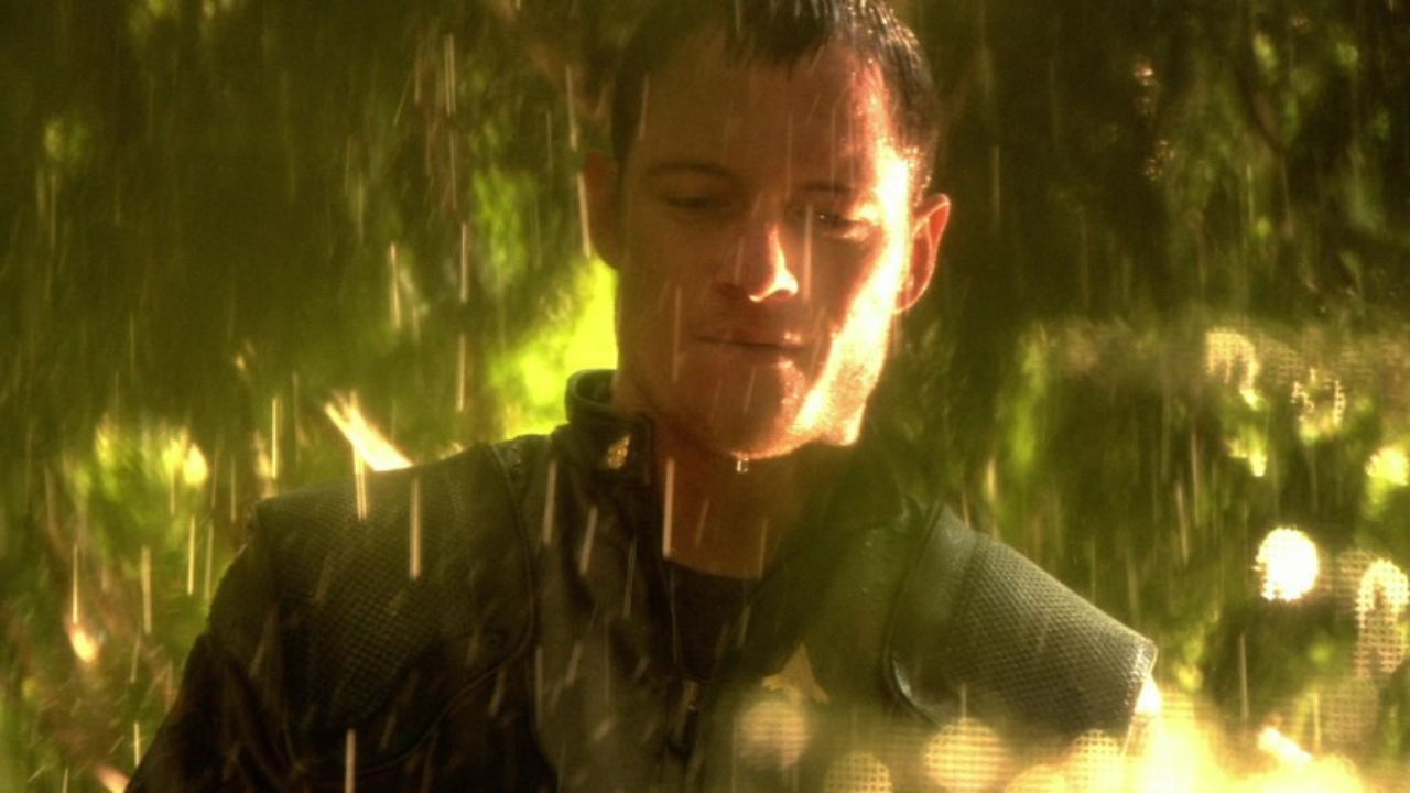 Ralph (Tahmoh Penikett)