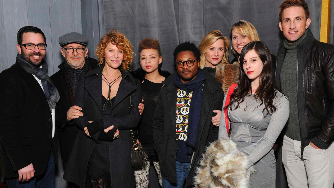 Steven Spielberg y sus siete hijos.