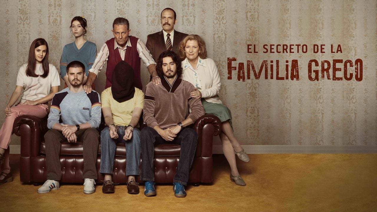 El elenco de la nueva serie de Netflix  'El secreto de la familia Greco'.