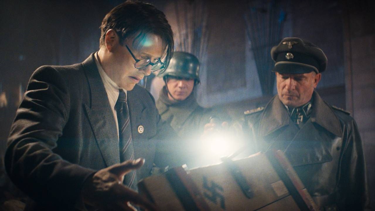 Mads Mikkelsen interpreta a Jürgen Voller