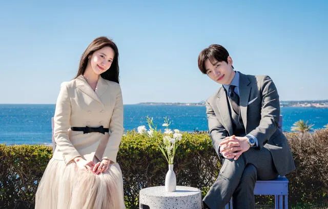 King The Land fue estrenada el 17 de junio a través de la señal del canal surcoreano JTBC