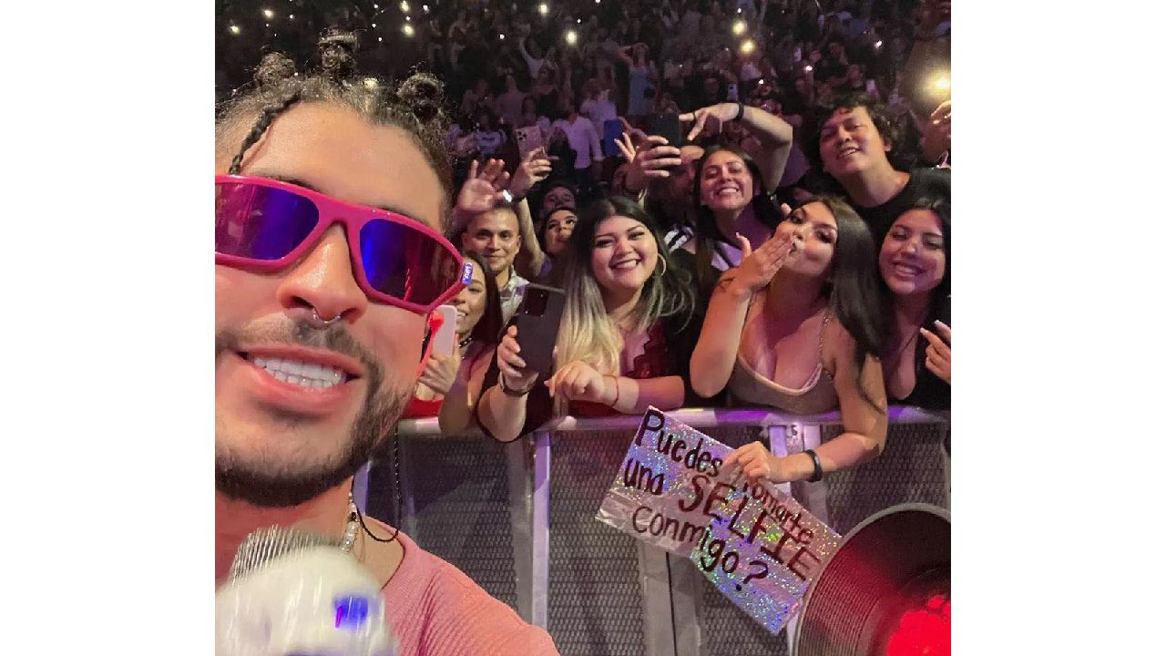 Bad Bunny expresó que siempre recibirá a sus fans si lo tratan con respeto
