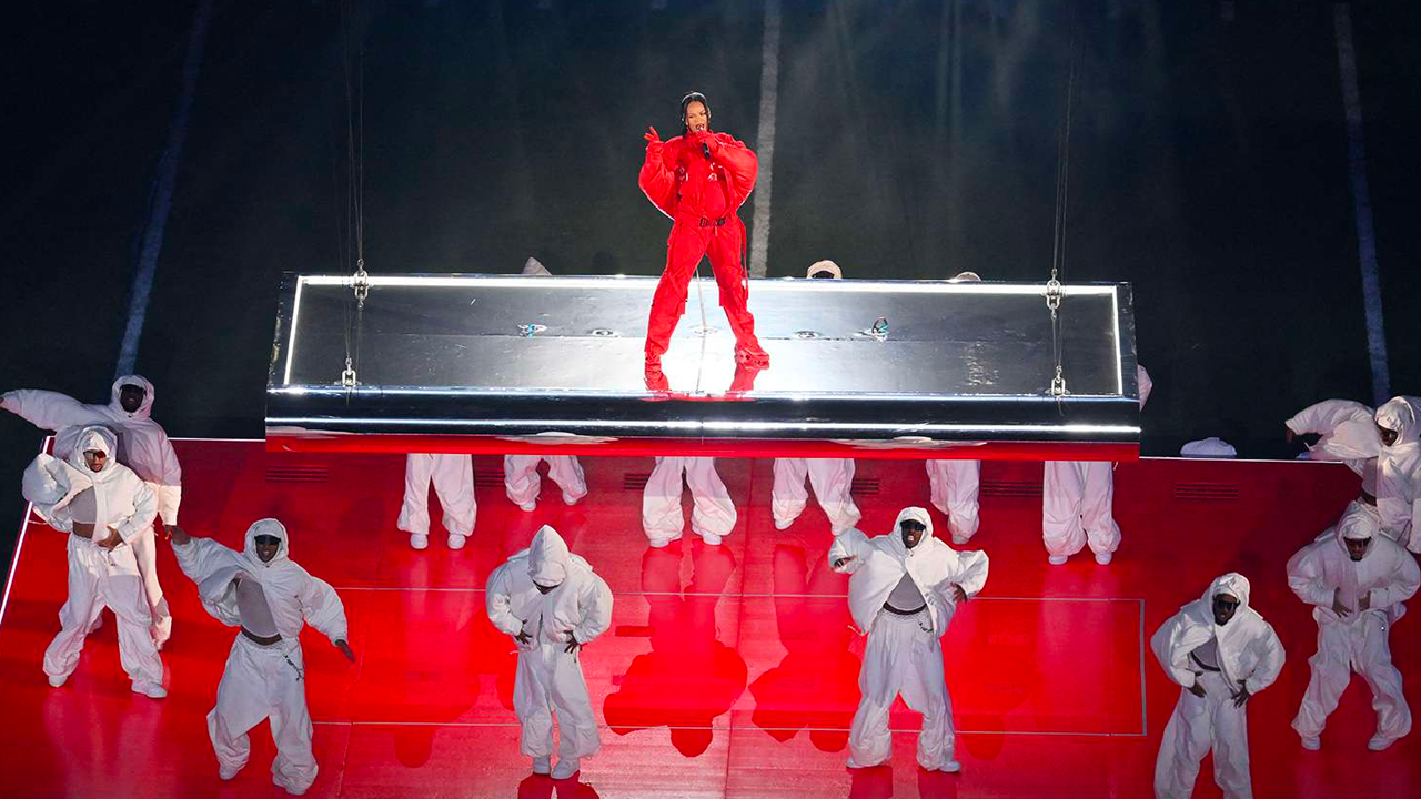 La presentación fue comparada con un videojuego de Mario Bros.