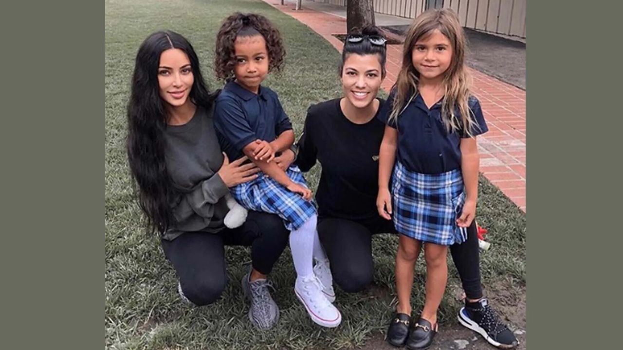 Las hijas de Kim y Kourtney Kardashian.