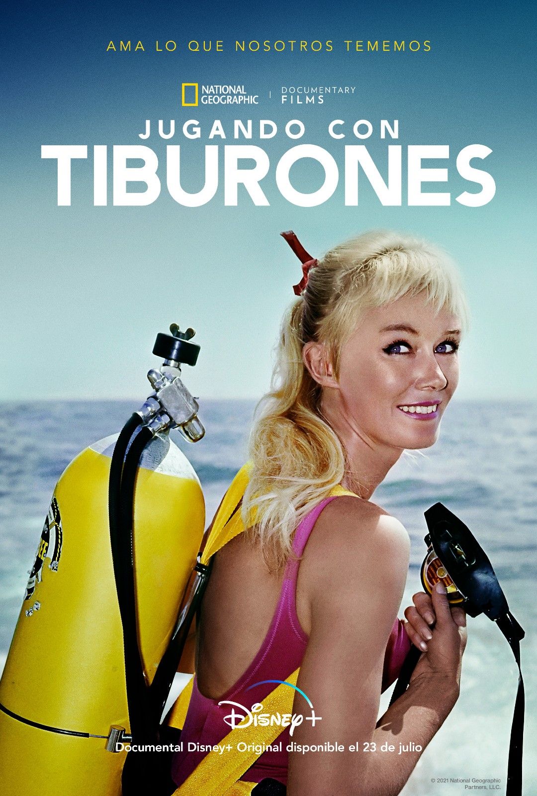 Jugando con tiburones - Documental 2021.mx