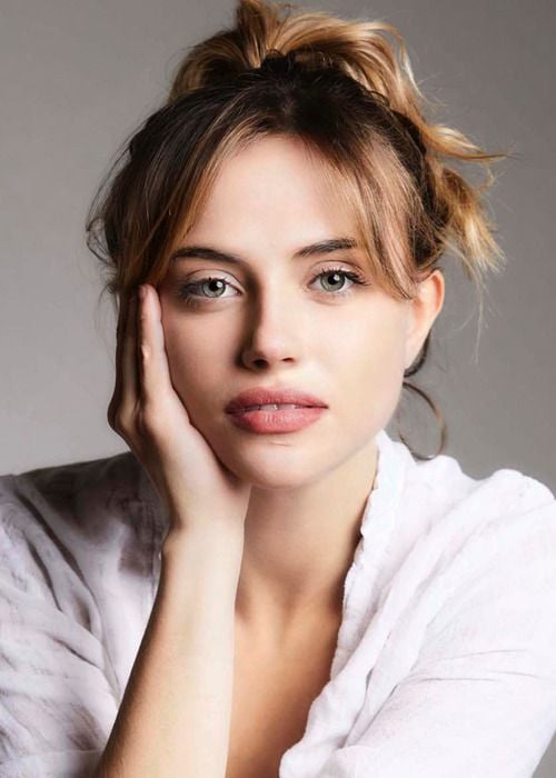 Póster Charlotte McKee