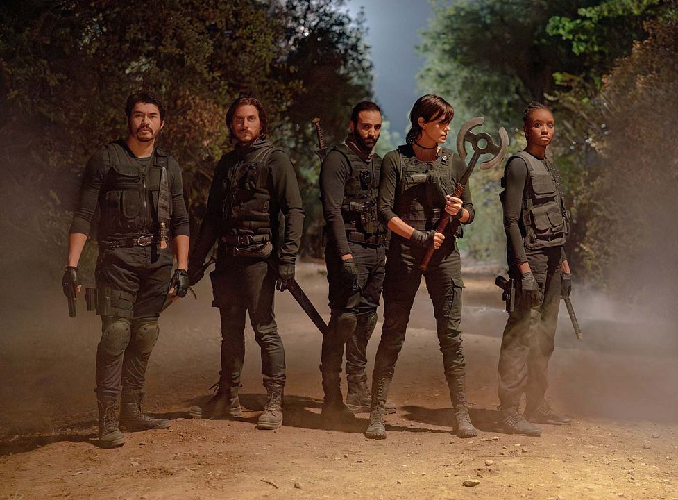 La vieja guardia 2 : Foto KiKi Layne, Henry Golding, Marwan Kenzari, Luca Marinelli, Charlize Theron