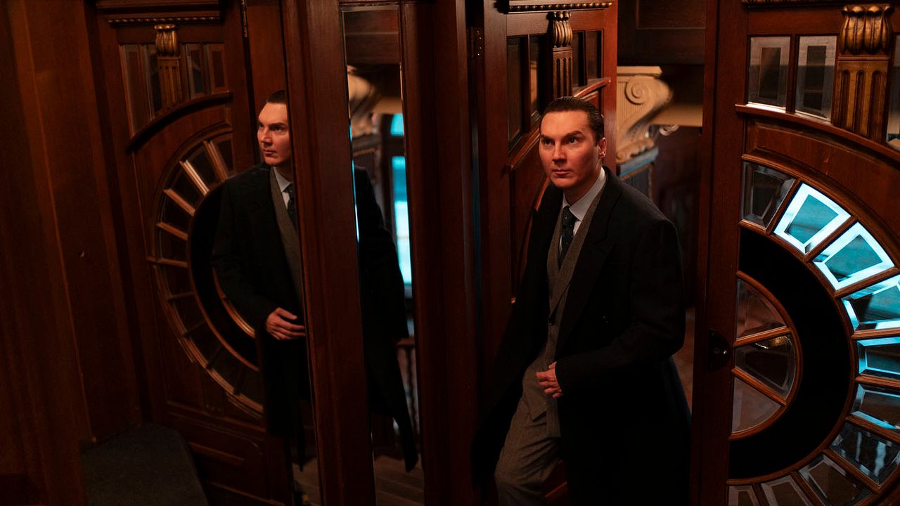 El Mago del Kremlin : Foto Paul Dano