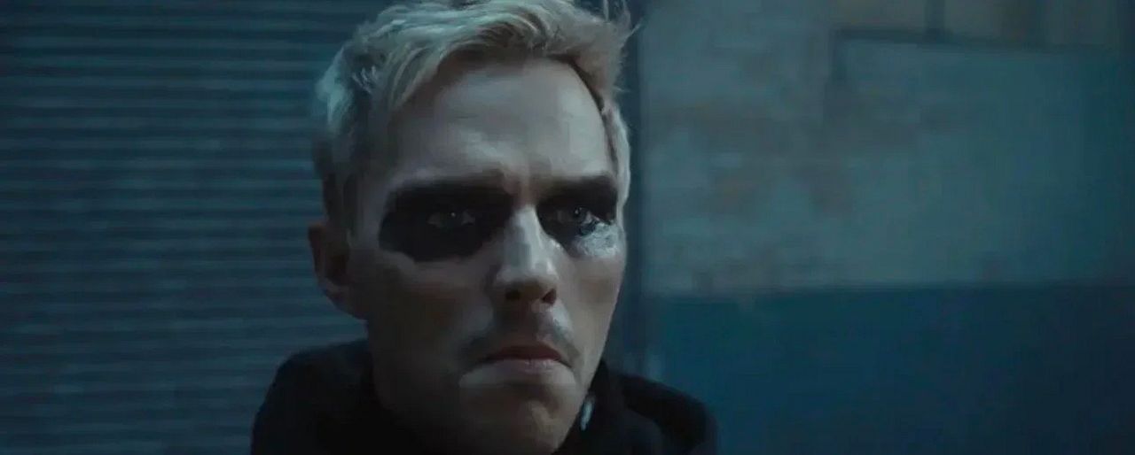 Cómo Robar Un Banco : Foto Nicholas Hoult