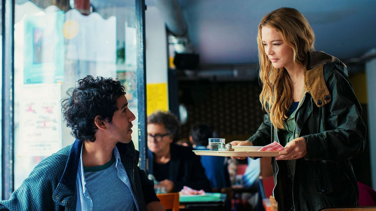 Histoires parallèles : Foto Adam Bessa, Virginie Efira