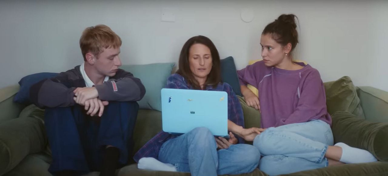 Toni y su Familia : Foto Camille Cottin