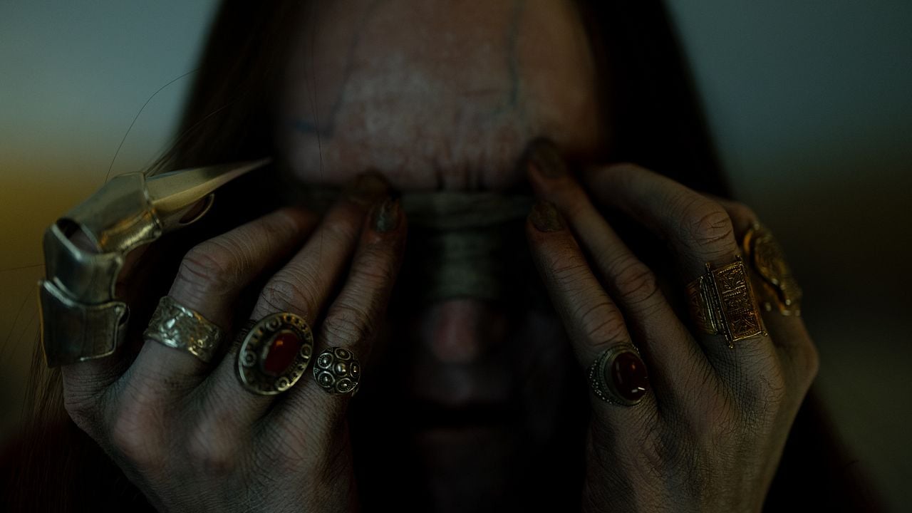 La Noche Del Demonio: Están Entre Nosotros : Foto Sam Spruell
