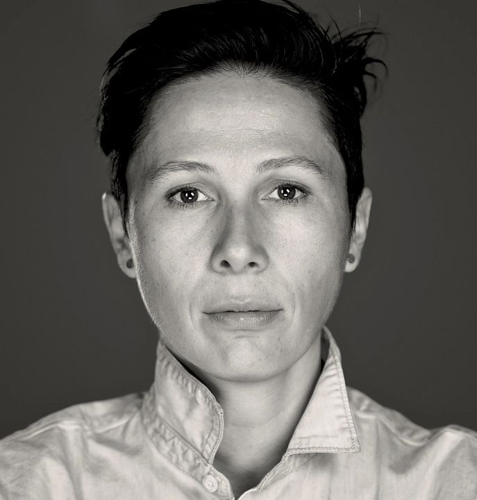Póster Suzanne Andrews Correa