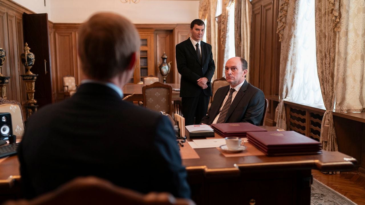 El Mago del Kremlin : Foto Paul Dano, Will Keen