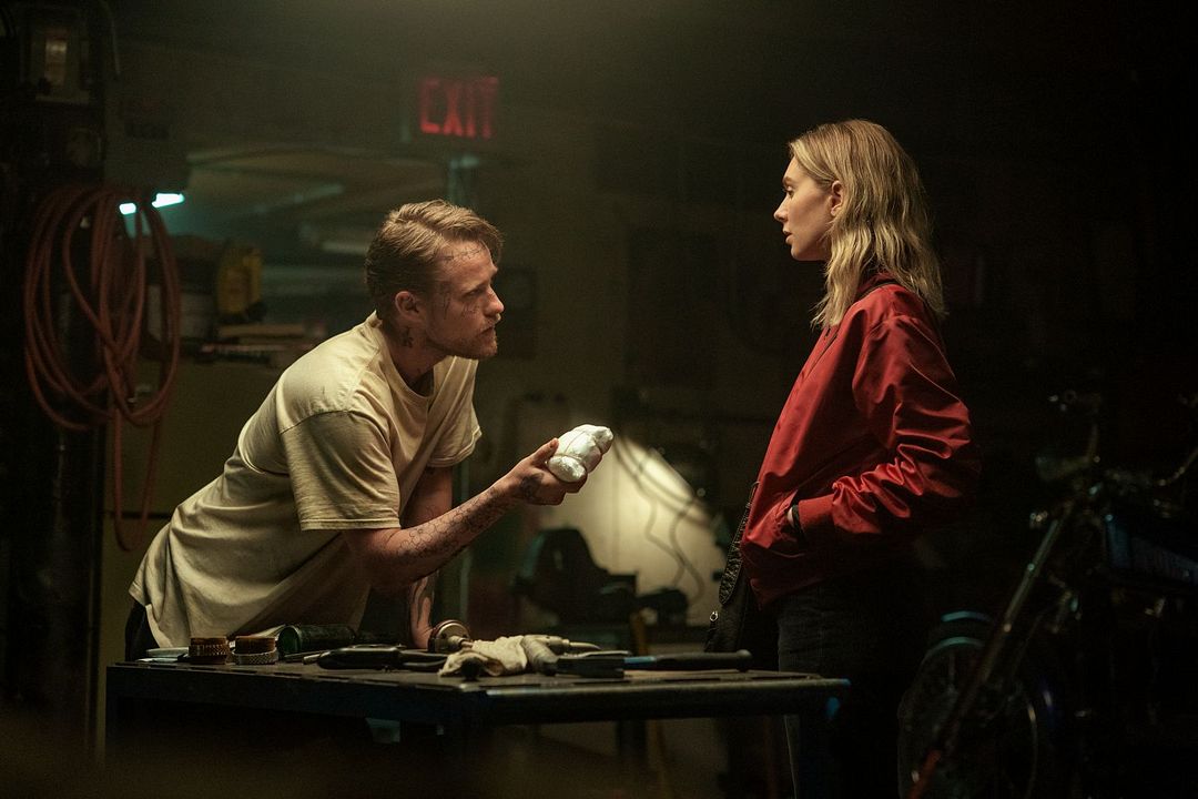 La noche siempre llega : Foto Vanessa Kirby