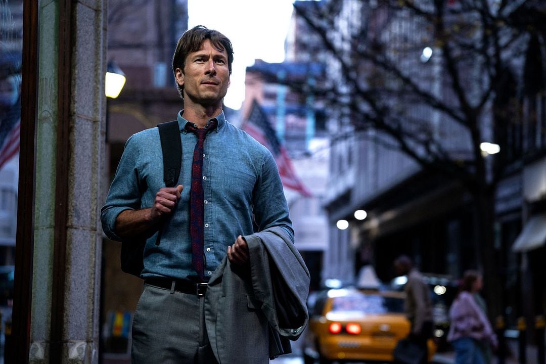 Jugada Maestra : Foto Glen Powell